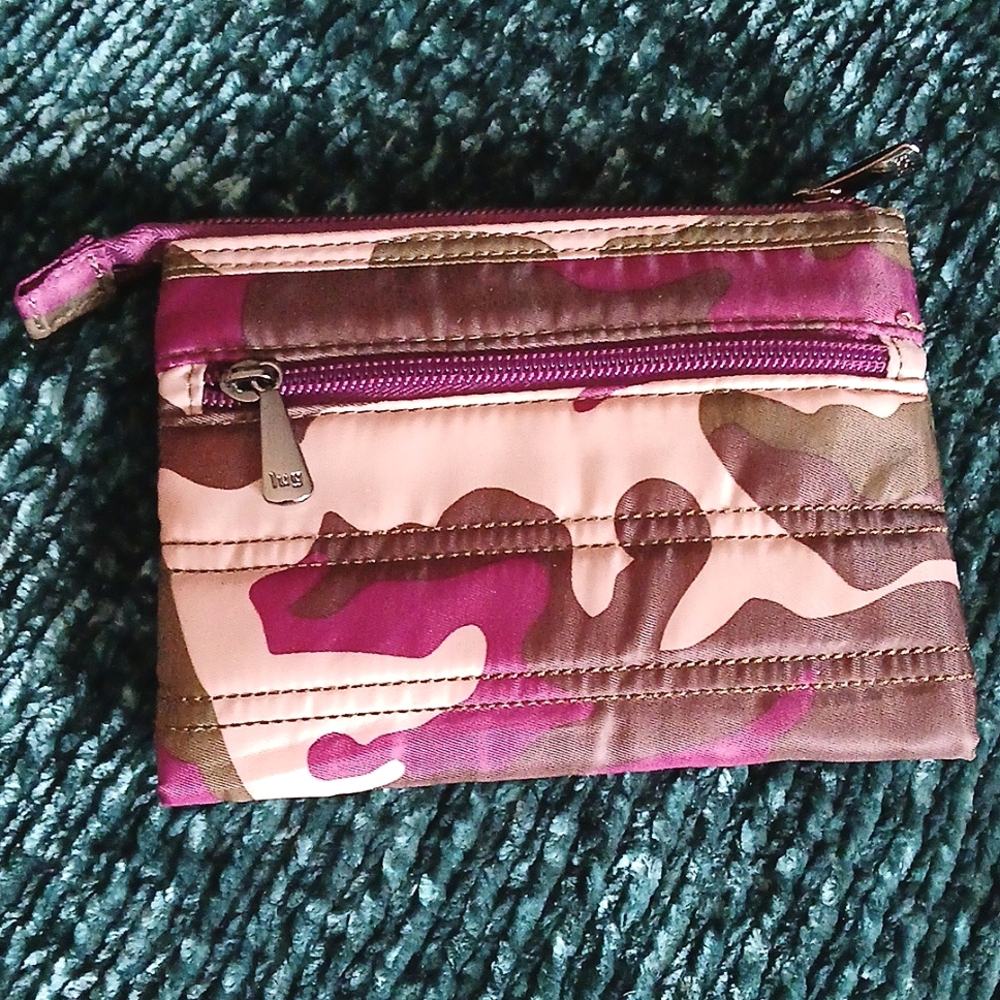 Lug Pouch - Picture 2 of 7